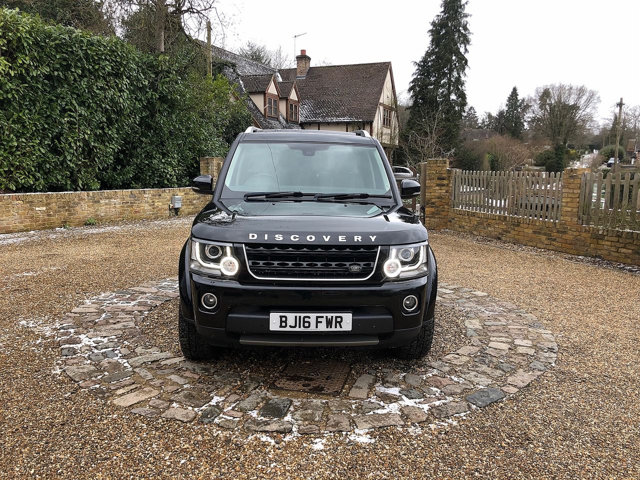 2016 LAND ROVER Discovery 3.0 SDV6 Landmark - Picture 3 of 14