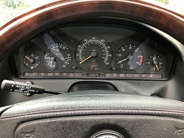 1997 Mercedes-Benz SL-Class  SL500 - Picture 8 of 14