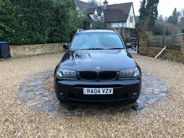2004 BMW X3 3.0i Sport - Picture 2 of 12