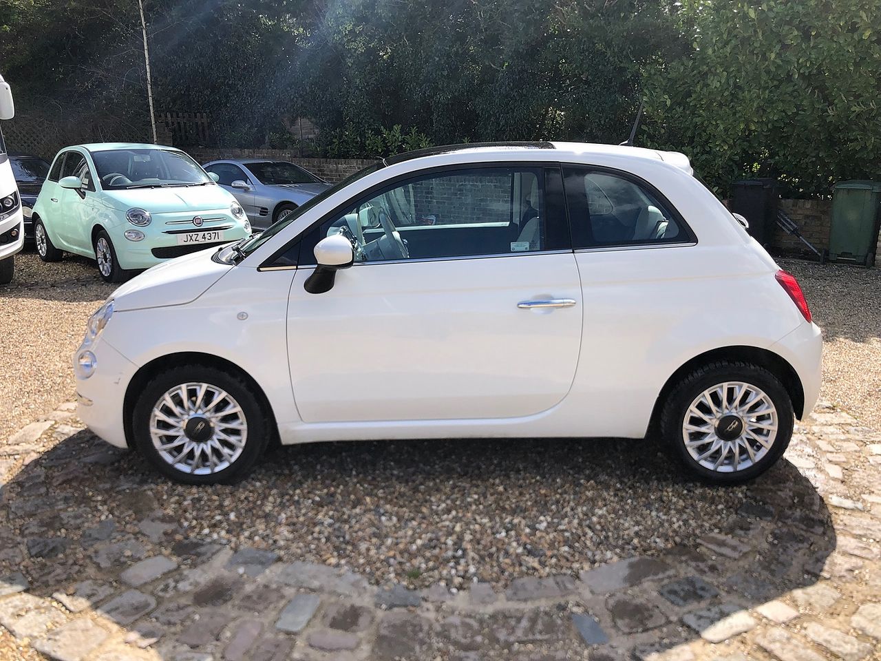 2016 FIAT 500 1.2i Lounge S/S - Picture 5 of 12